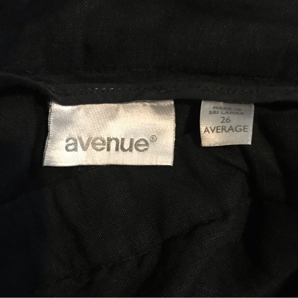 Black Linen Cuffed Capris - Picture 6 of 7